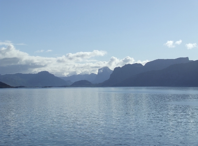 Clouds and water 04.JPG